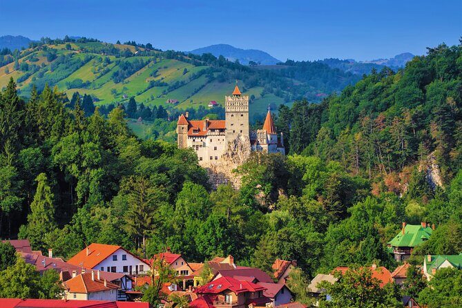 Bucharest to Dracula Castle, Peles Castle and Brasov Guided Tour - Peleș Castle in Sinaia: when German Renaissance meets Romanian royalty