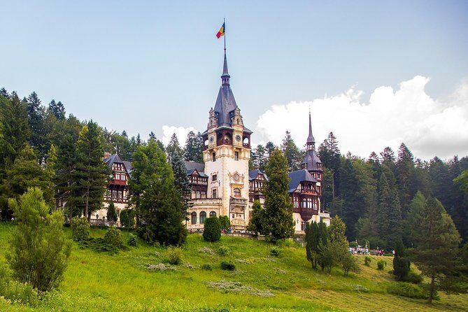 Count Dracula & Peles Castle in One Day from Bucharest - Morning pickup and the reality of an 8–10 hour schedule