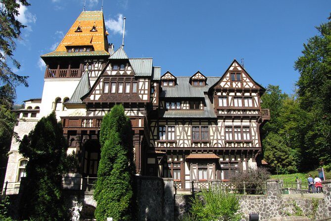 DRACULA CITY BREAK Bran Castle, Peles Castle Sinaia, Brasov City - Day 2: Bran Castle entry included, then a Brasov walk that feels like a real town