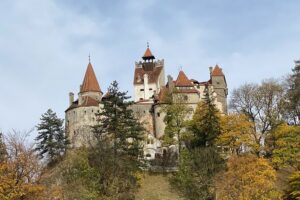 Dracula’s Tour – Vampires, Ghosts and Haunted Places in Bran - Your Walkabout Logistics: Start at Bran Castle, End at Queen Mary’s Crypt
