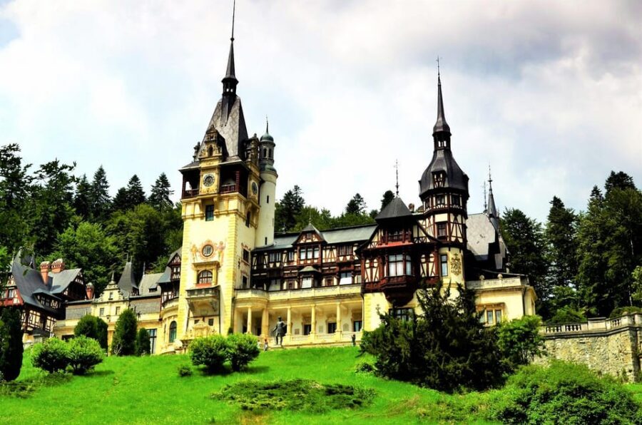 Minivan 8 Places : Dracula Castle, Peles, & Brasov Day Tour - Key highlights you’ll actually feel