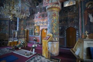 Vlad the Impaler Royal Court from Târgoviște, Peleș Castle and Dracula grave - Getting from Bucharest: private comfort on a long road day
